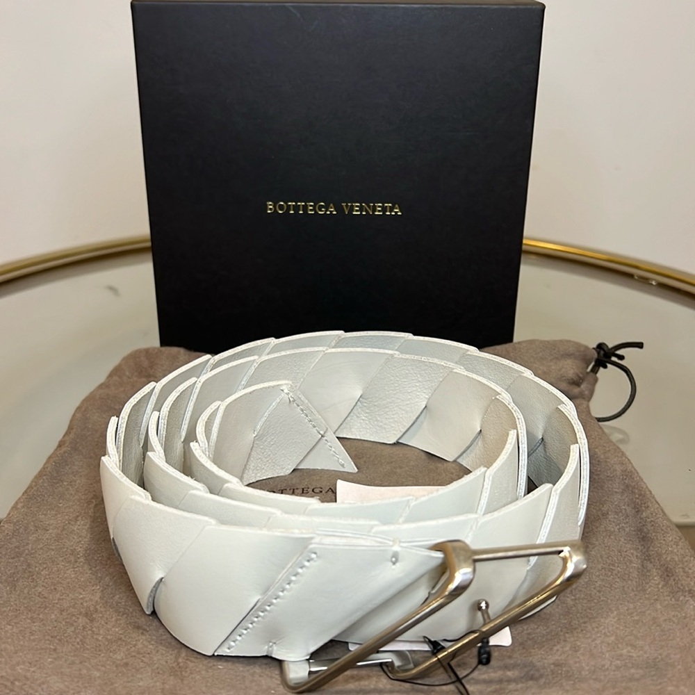 Bottega Veneta cream leather belt
